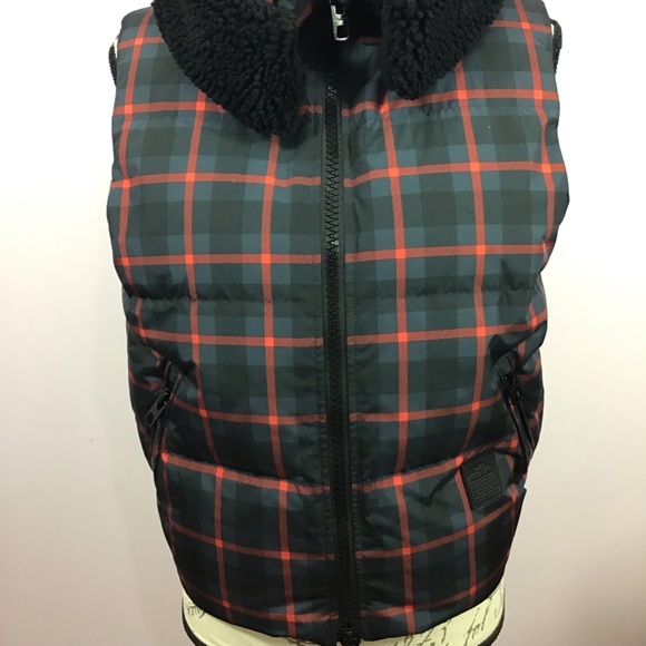 Coach Riley Plaid Puffer Hooded Vest Small . New without tag. - Picture 4 of 13